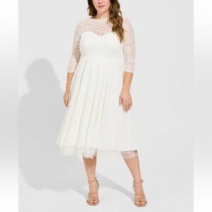 Elegant White Lace Midi Dress